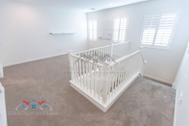 Building Photo - 959 W Zion Pl