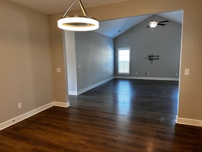 Building Photo - Carothers Farms - Three Bedroom House with 2 Car Garage