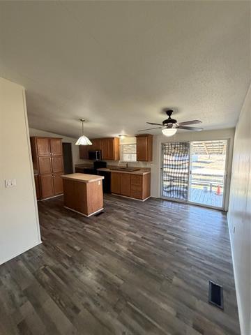 Building Photo - 102 Joy Ln