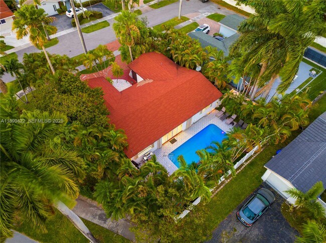 Building Photo - 1244 Garfield St