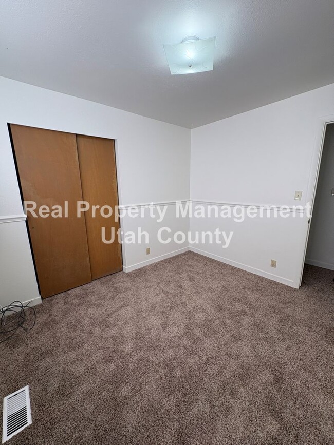 Building Photo - Half off first months rent! New Lower Price!!