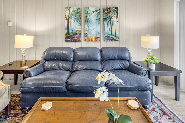 Building Photo - Downtown Anchorage One Bedroom One Bath (203)