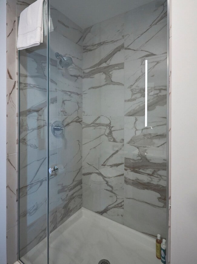 Building Photo - 1000 S Michigan Ave