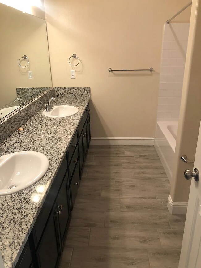 Building Photo - Beautiful Two-Story Home Featuring Granite Kitchen, Large Island & Spa-Style Primary Suite