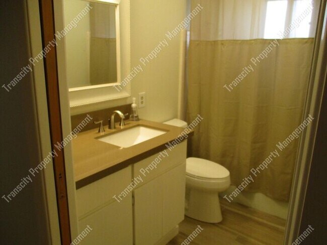 Building Photo - 55-Plus Community Dreamland Villa Retirement