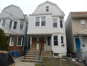 Building Photo - 48 Randolph Ave