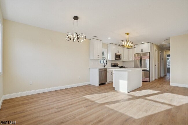 Building Photo - 11 Washington Ave