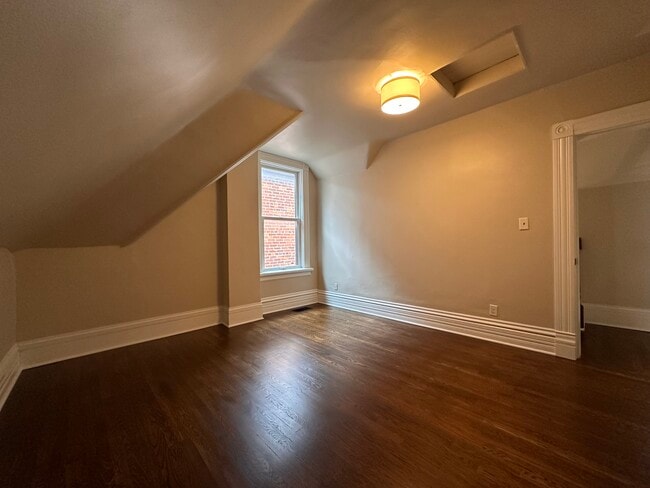 Building Photo - 67 E Mithoff St