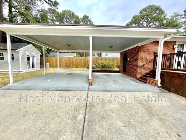 Building Photo - 1430 Pine Valley Loop