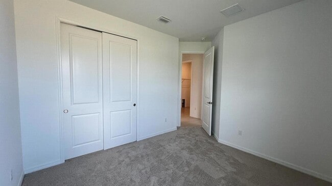 Building Photo - 584 Ranch Oak Cir