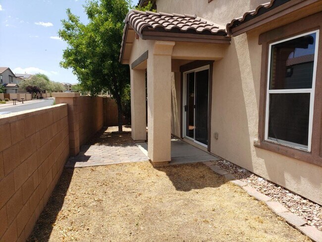 Building Photo - 342 W Paseo Celestial