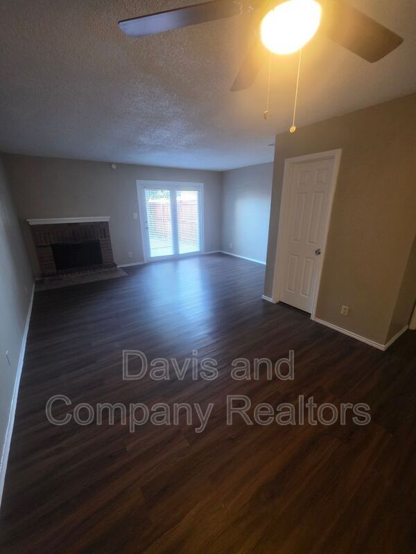 Building Photo - 3316 Caldera Blvd