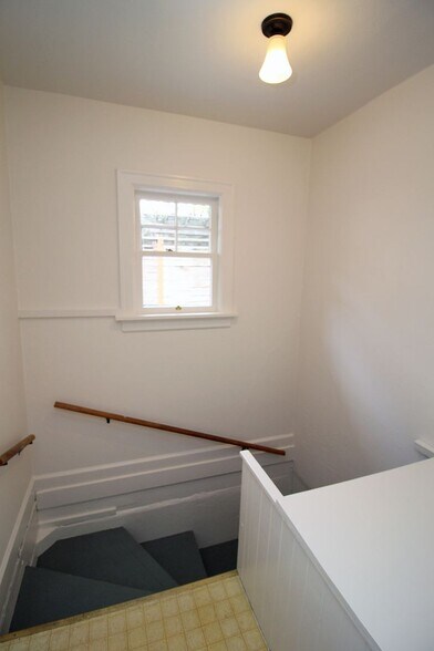 Building Photo - 2703 NW Raleigh St