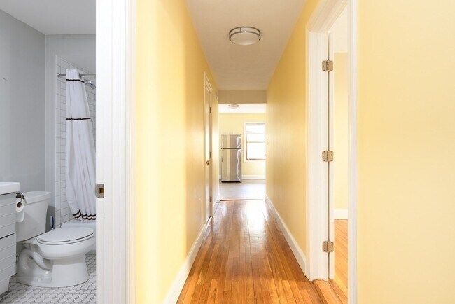 Building Photo - 32 Eustis St
