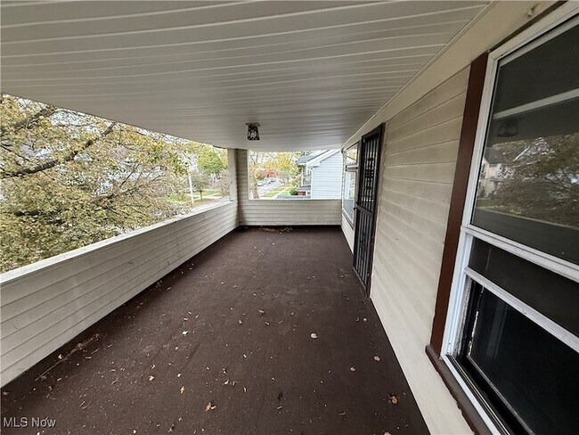 Building Photo - 4124 E 139th St