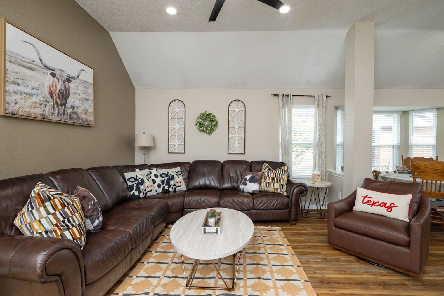 Building Photo - 4307 Sarasota Ln