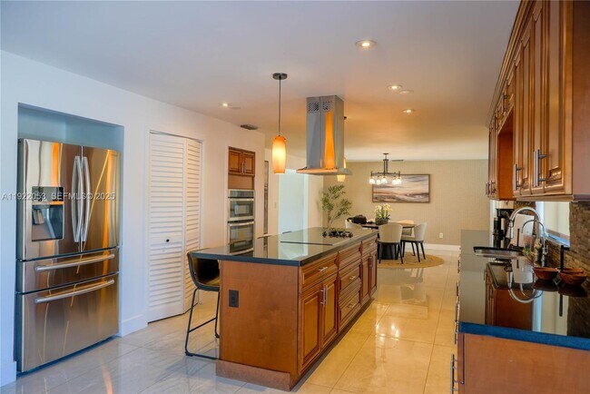 Building Photo - 13355 SW 207th Ave