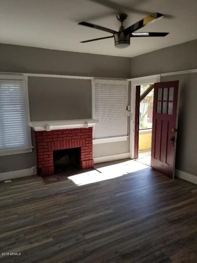 Building Photo - 1117 N 5th St