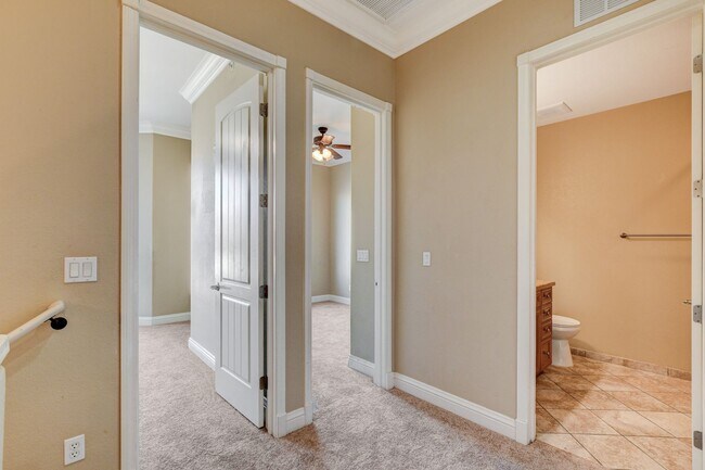 Building Photo - Luxury Resort Style Condo in Lake Las Vegas