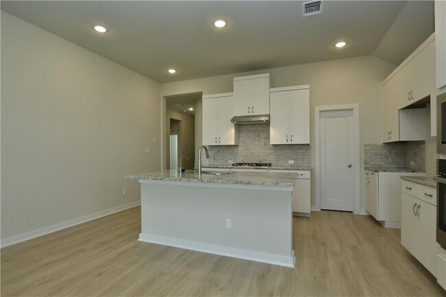 Building Photo - 145 High Plains Dr