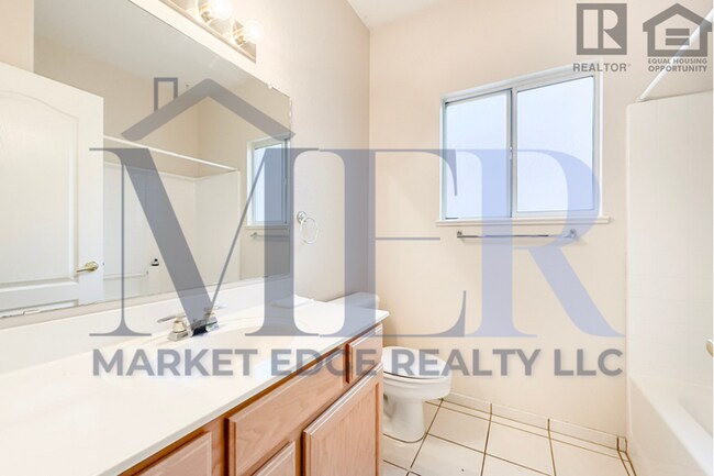 Building Photo - 3Bed/2Bath Home in 55+ Community in Peoria! $399 MOVE-IN SPECIAL! Ready for Immediate Move-In!