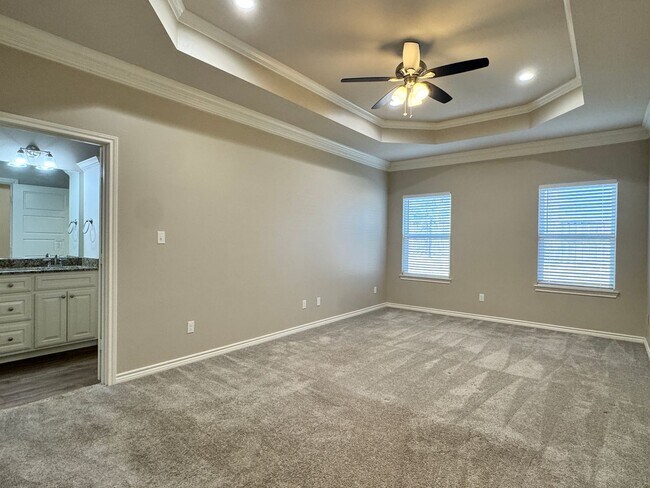 Building Photo - 3925 Old Omen Rd