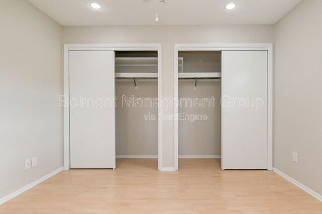 Building Photo - 110 Madrid Dr