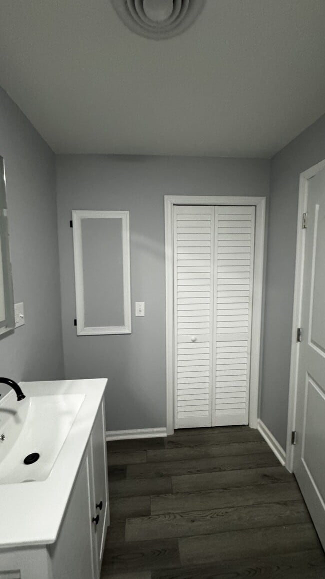 Building Photo - 126 Connector Rd