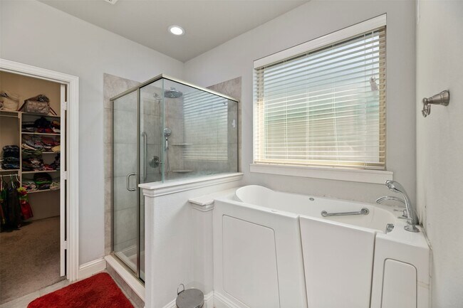 Building Photo - 1104 Knoll St