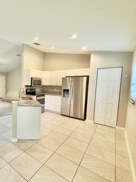 Building Photo - 16331 SW 37th Terrace Rd