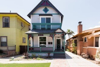 Building Photo - VICTORIAN REMODEL GOLDEN HILL ONE BEDROOM