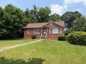 Building Photo - r2331a