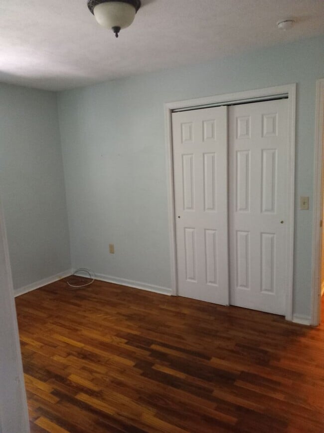 Building Photo - Three Bed, One Bath Brick Ranch in Benton ...