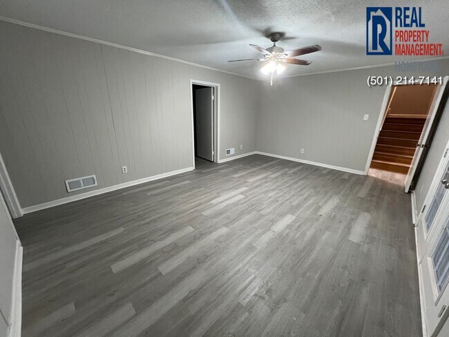 Building Photo - 6901 Archwood Dr