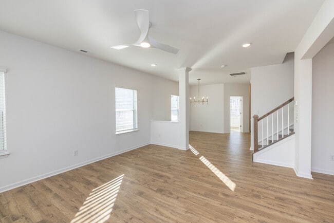 Building Photo - Brand New 4bd/2.5bath Home in Stonebridge Fairways- MOVE IN READY