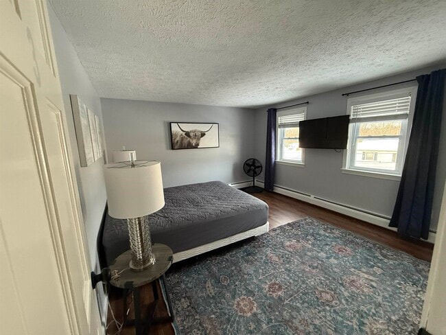 Building Photo - 53 Holmes Dr