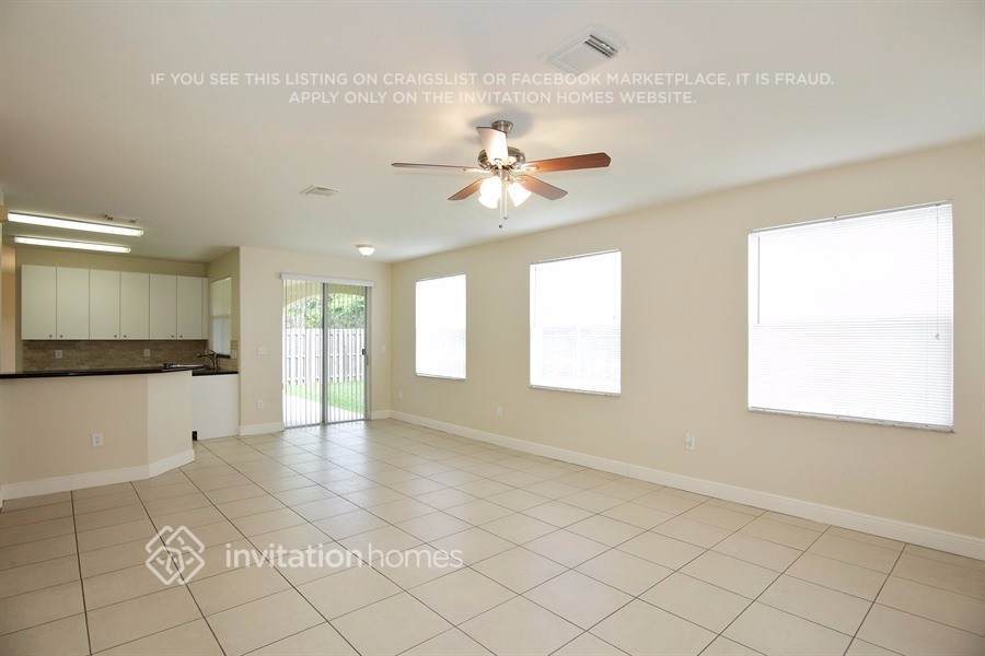 Building Photo - 12433 SW 122nd Ct