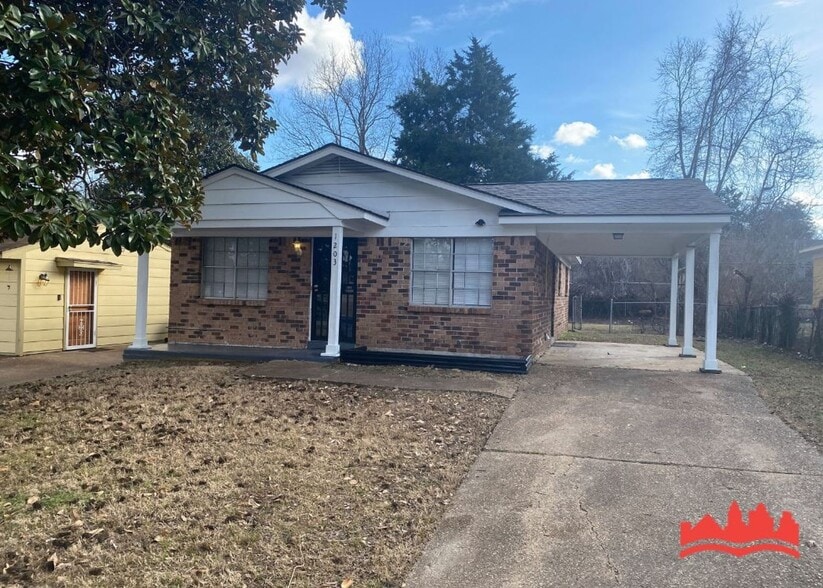 Primary Photo - 1203 Fiber Rd