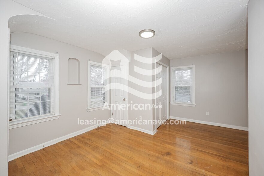 Building Photo - 651 Voelker Ave