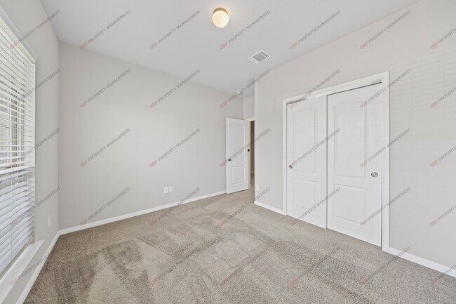 Building Photo - 7901 Hickman St