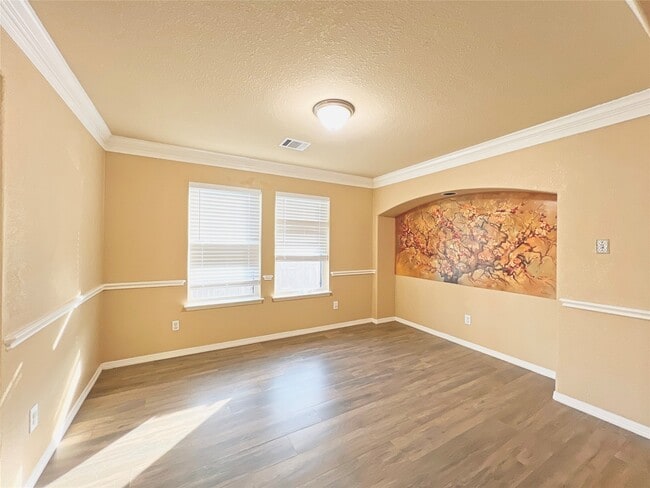 Building Photo - 10018 San Ignacio