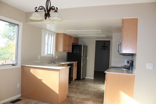 Building Photo - 2115 S Nucla Way