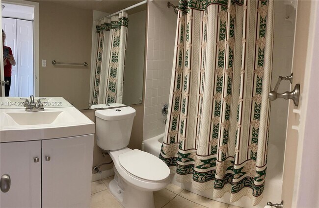 Building Photo - 251 174th St