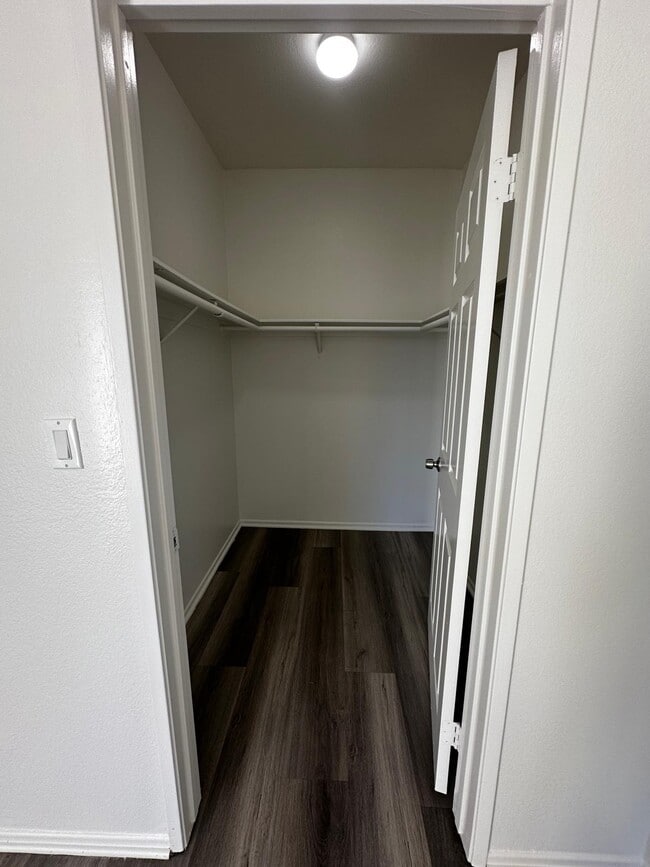 Building Photo - 4343 Whitsett Ave