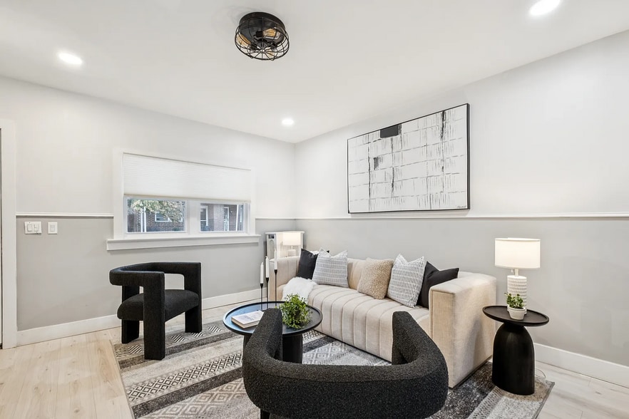 Building Photo - 1543 S Corlies St