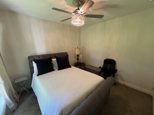 Building Photo - Luxury 4 Bedroom Home in Zachary’s Audubon Lakes