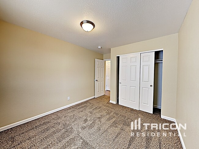 Building Photo - 6290 W Crow Ct