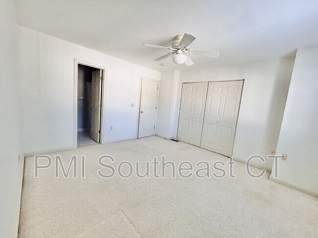 Building Photo - 310 Boston Post Rd