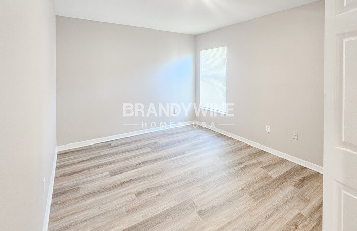 Building Photo - 1013 E Eskimo Ave