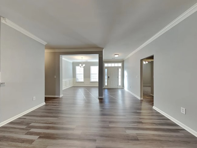 Building Photo - 14642 Eastgrove Dr